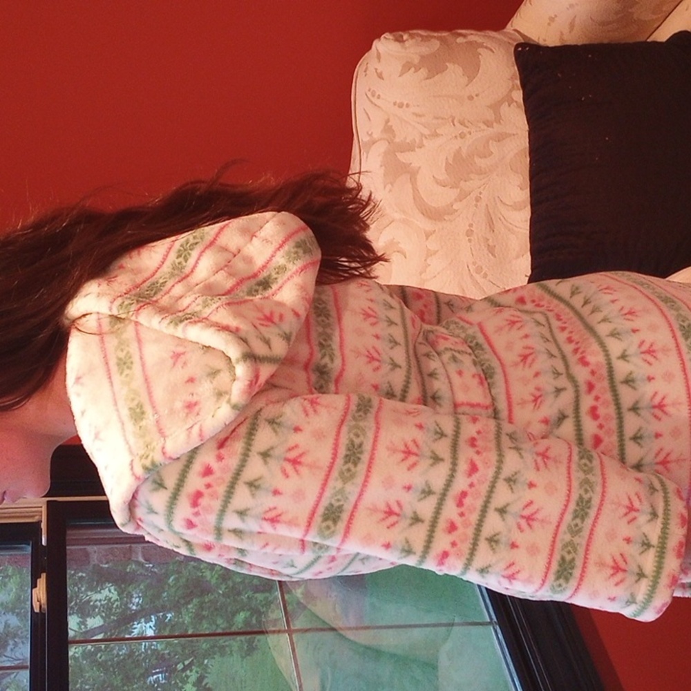 Tucker +Tate Hooded Robe with Belt - Picture 3 of 8